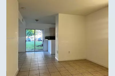 985 NE 33rd Ter #104, Homestead, FL 33033 - Photo 14