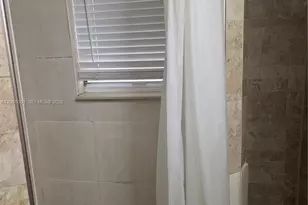 5712 Hollywood Blvd, Hollywood, FL 33021 - Photo 10