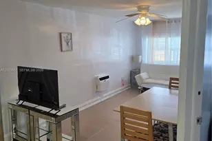 5712 Hollywood Blvd, Hollywood, FL 33021 - Photo 2