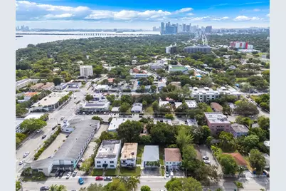 560 NE 63rd St, Miami, FL 33138 - Photo 36