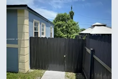 863 NW 139th St #, Miami, FL 33168 - Photo 2