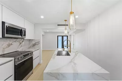2315 NW 97th St, Miami, FL 33147 - Photo 10