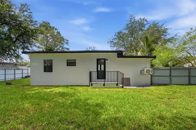 2315 NW 97th St, Miami, FL 33147 - Photo 34