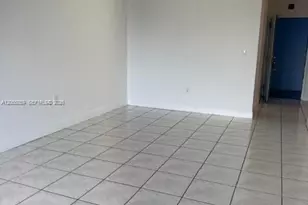 9440 Fontainebleau Blvd, Miami, FL 33172 - Photo 6