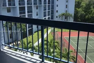 9440 Fontainebleau Blvd, Miami, FL 33172 - Photo 6