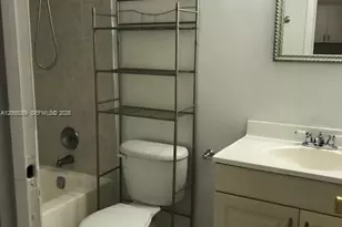 9440 Fontainebleau Blvd, Miami, FL 33172 - Photo 4