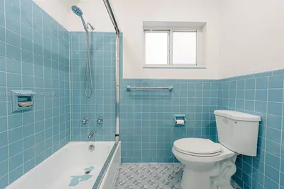 580 University Dr #2, Coral Gables, FL 33134 - Photo 12