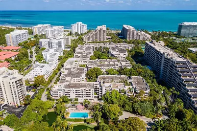 201 Crandon Blvd #220, Key Biscayne, FL 33149 - Photo 2