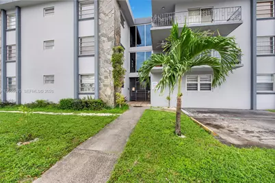 5100 W Flagler St #302, Miami, FL 33134 - Photo 4
