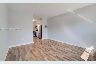 8000 NE Bayshore Ct #203, Miami, FL 33138 - Photo 10