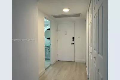 5401 Collins Ave #513, Miami Beach, FL 33140 - Photo 16