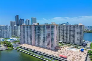 251 174th St, Sunny Isles Beach, FL 33160 - Photo 46