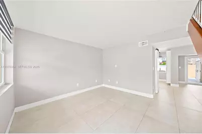 5255 W 26th Ct #803, Hialeah, FL 33016 - Photo 12