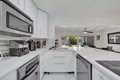 2531 Whale Harbor Ln, Fort Lauderdale, FL 33312 - Photo 10