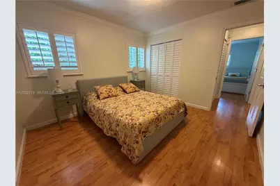 5721 SW 59th Pl, South Miami, FL 33143 - Photo 18