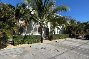 2816 Pine Tree Dr, Miami Beach, FL 33140 - Photo 12