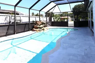 141 McArthur Pkwy, Pembroke Pines, FL 33024 - Photo 6