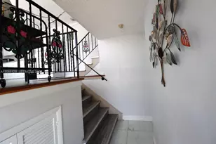 141 McArthur Pkwy, Pembroke Pines, FL 33024 - Photo 12