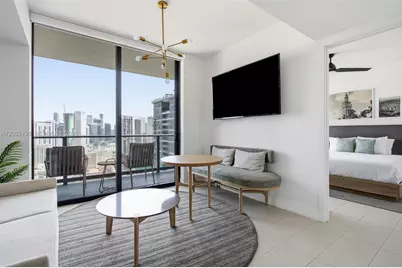 159 NE 6th St #2914, Miami, FL 33132 - Photo 6