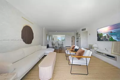 10275 Collins Ave #334, Bal Harbour, FL 33154 - Photo 6