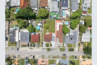 636 E 48th St, Hialeah, FL 33013 - Photo 6