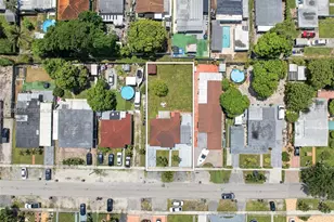 636 E 48th St, Hialeah, FL 33013 - Photo 6
