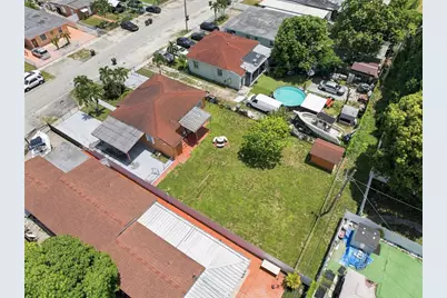 636 E 48th St, Hialeah, FL 33013 - Photo 4
