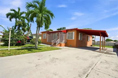 636 E 48th St, Hialeah, FL 33013 - Photo 2