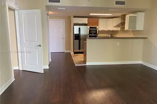 170 SE 14th St, Miami, FL 33131 - Photo 4