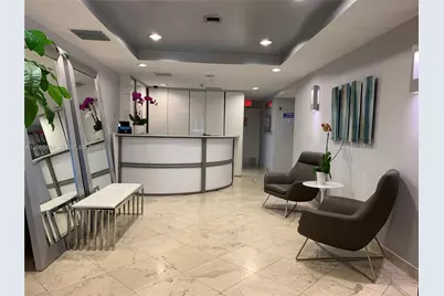 170 SE 14th St #1402, Miami, FL 33131 - Photo 12