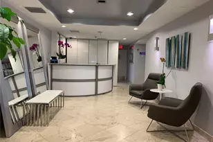 170 SE 14th St, Miami, FL 33131 - Photo 12