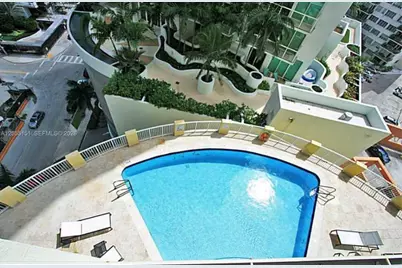 170 SE 14th St #1402, Miami, FL 33131 - Photo 16
