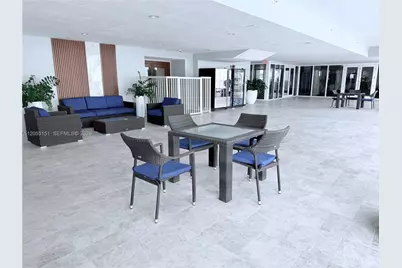 170 SE 14th St #1402, Miami, FL 33131 - Photo 18