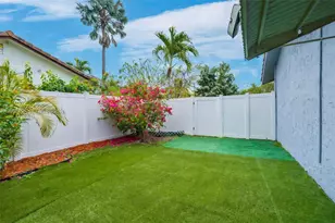 7211 NW 76th St, Tamarac, FL 33321 - Photo 18