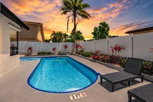 4138 NW 1st Dr, Deerfield Beach, FL 33442 - Photo 2