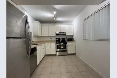 701 N Pine Island Rd #202, Plantation, FL 33324 - Photo 4