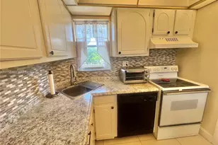 8900 Washington Blvd, Pembroke Pines, FL 33025 - Photo 12
