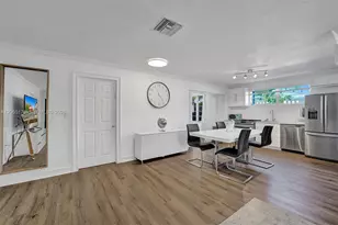 9072 Froude Ave, Surfside, FL 33154 - Photo 12