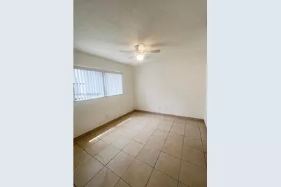 1670 Harding St, Hollywood, FL 33020 - Photo 24