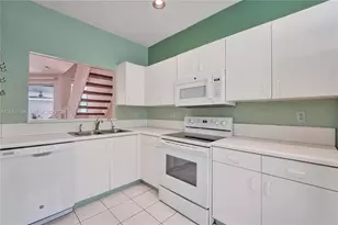 4025 Fern Forest Rd, Cooper City, FL 33026 - Photo 10