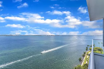 800 Claughton Island Dr #1204, Miami, FL 33131 - Photo 2
