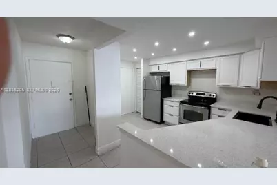 1660 NE 191st St #110-1, Miami, FL 33179 - Photo 10
