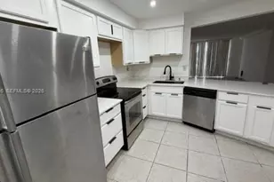 1660 NE 191st St, Miami, FL 33179 - Photo 2