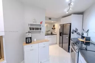 10451 W Broward Blvd, Plantation, FL 33324 - Photo 10