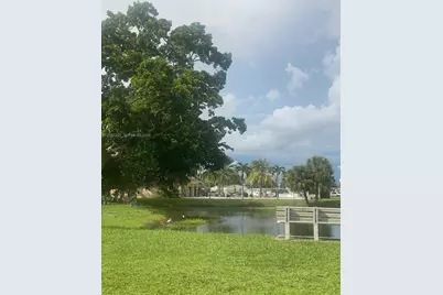 3100 W Rolling Hills Cir #709, Davie, FL 33328 - Photo 10