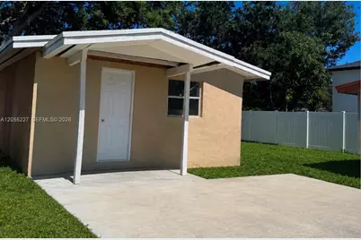 217 NW 14th Ct #B, Dania Beach, FL 33004 - Photo 1