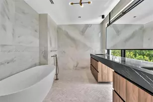 6020 Alton Rd, Miami Beach, FL 33140 - Photo 26