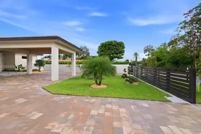2880 SW 113 Avenue, Miami, FL 33165 - Photo 12