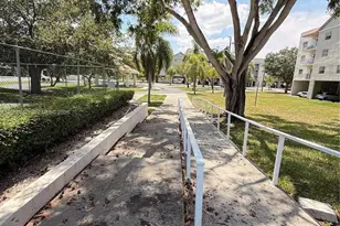 8240 SW 210th St, Cutler Bay, FL 33189 - Photo 28