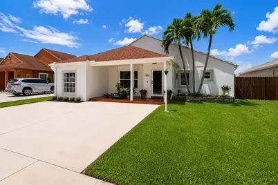 14341 SW 156th St, Miami, FL 33177 - Photo 2
